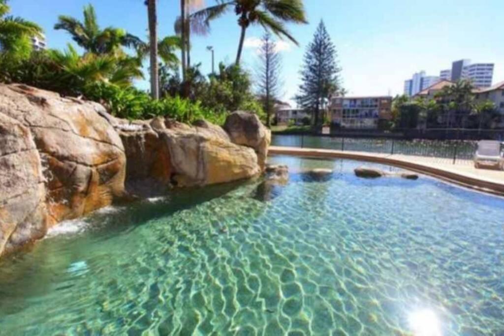 The Lifestyles , Paradise Island Apartment Gold Coast