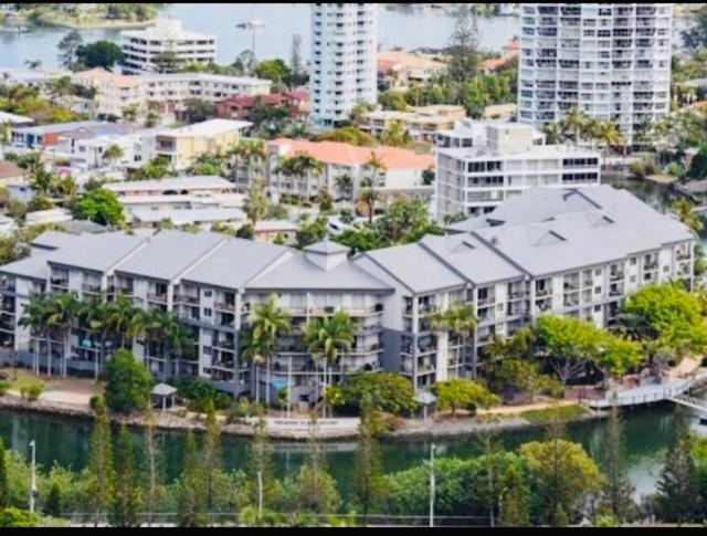 The Lifestyles , Paradise Island Gold Coast