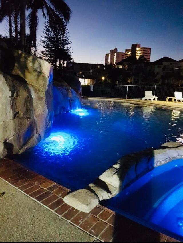 The Lifestyles , Paradise Island Apartment